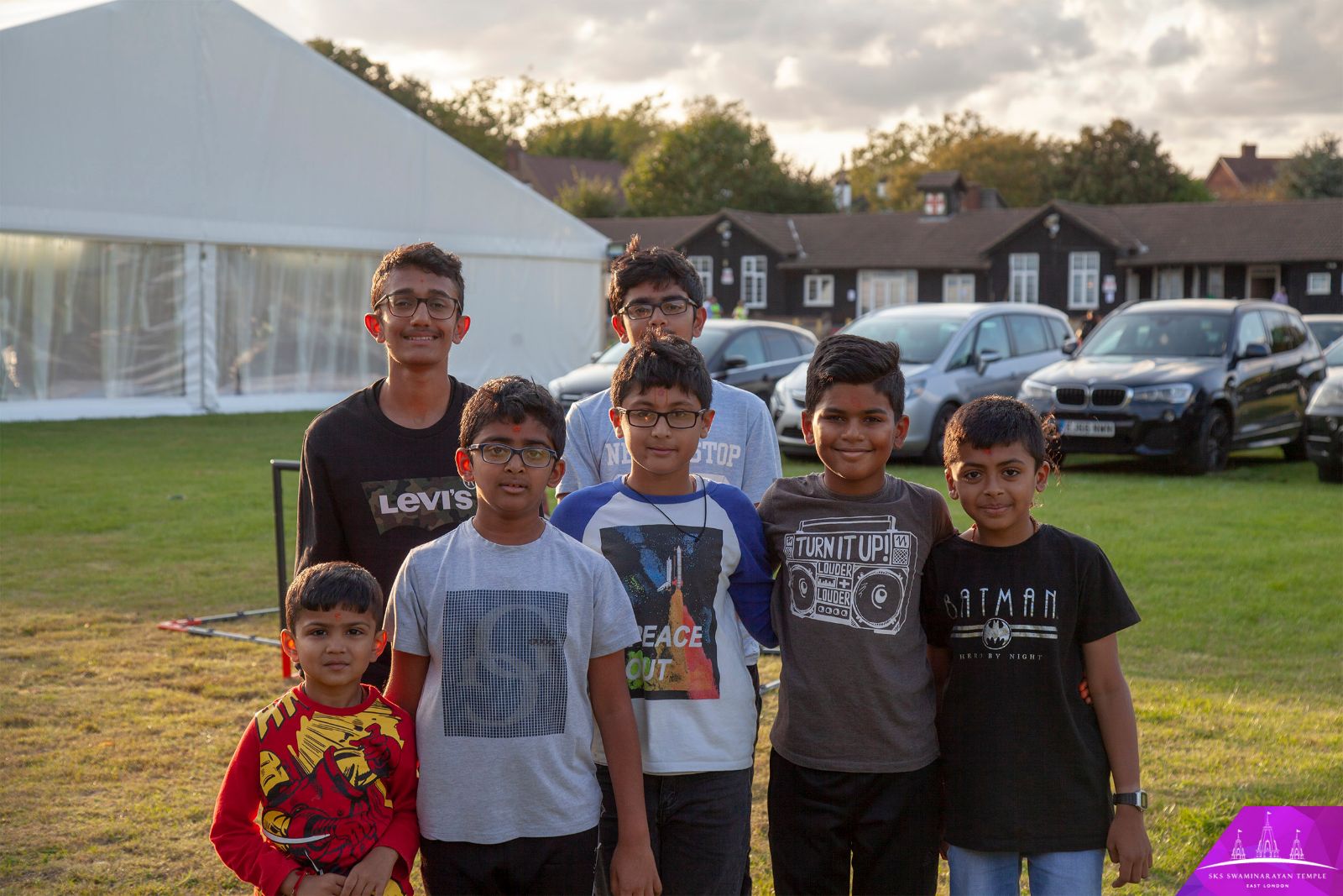 ©1987-2017 SKS Swaminarayan Temple East London